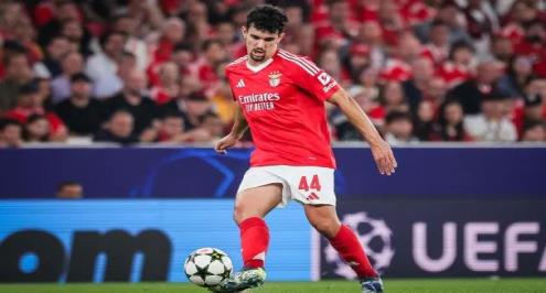 "صفقة أموريم الأولى".. ذا صن: مانشستر يونايتد يستهدف ضم مدافع بنفيكا